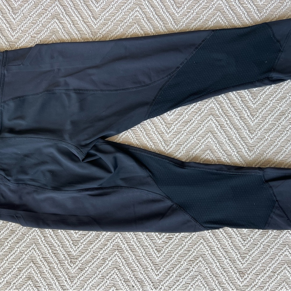 Lululemon Athletica Black Leggings Sleek Technical Fabric